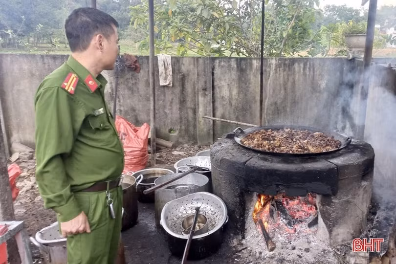Phát hiện cơ sở chế biến mỡ bò bẩn tại Can Lộc