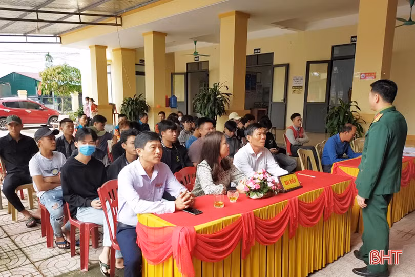Hà Tĩnh hoàn thành khám sơ tuyển nghĩa vụ quân sự cho hơn 6.000 công dân