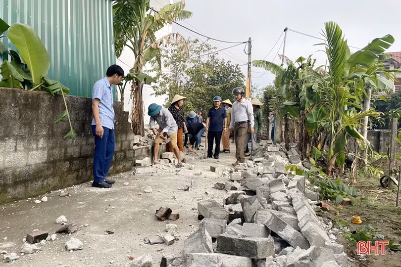 Người dân Nghi Xuân sôi nổi hiến đất mở rộng đường