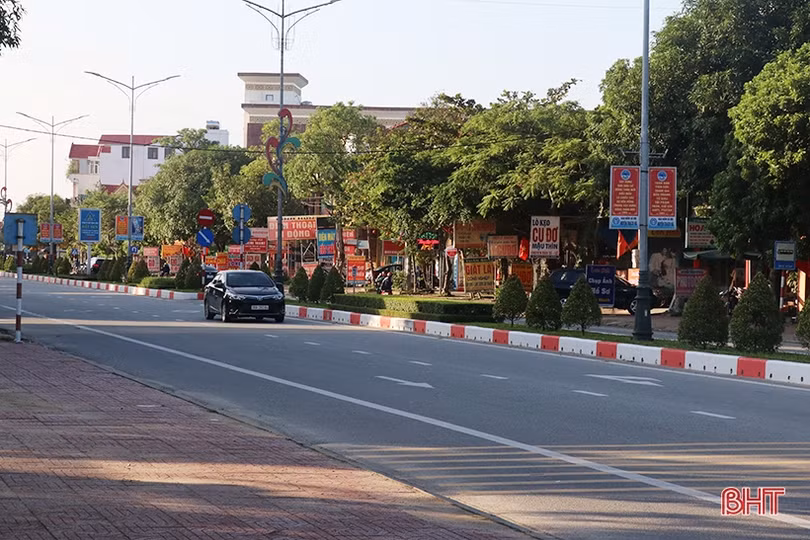 MTTQ huyện Thạch Hà phối hợp tuyên truyền pháp luật tới hàng nghìn người dân