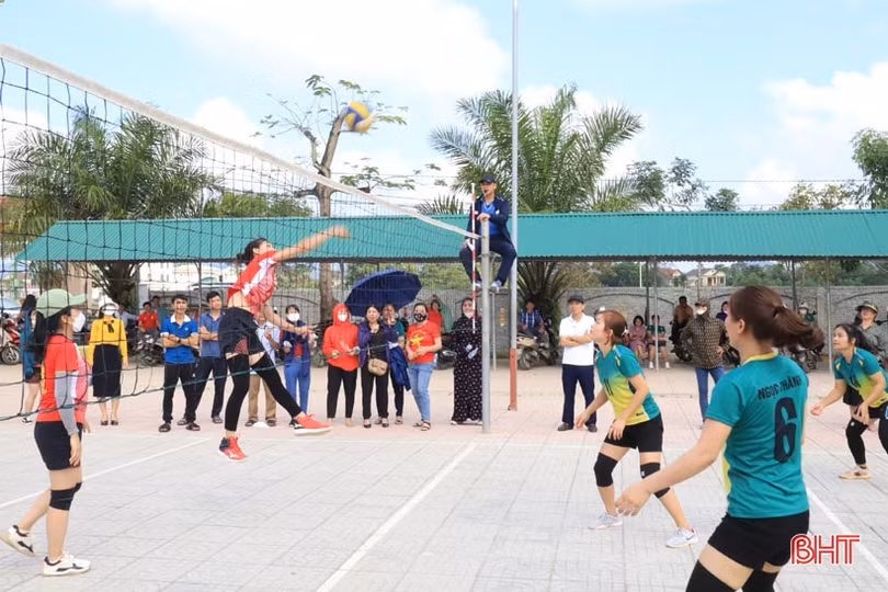 Giải Bóng chuyền ngành GD&ĐT Hương Sơn thành công tốt đẹp