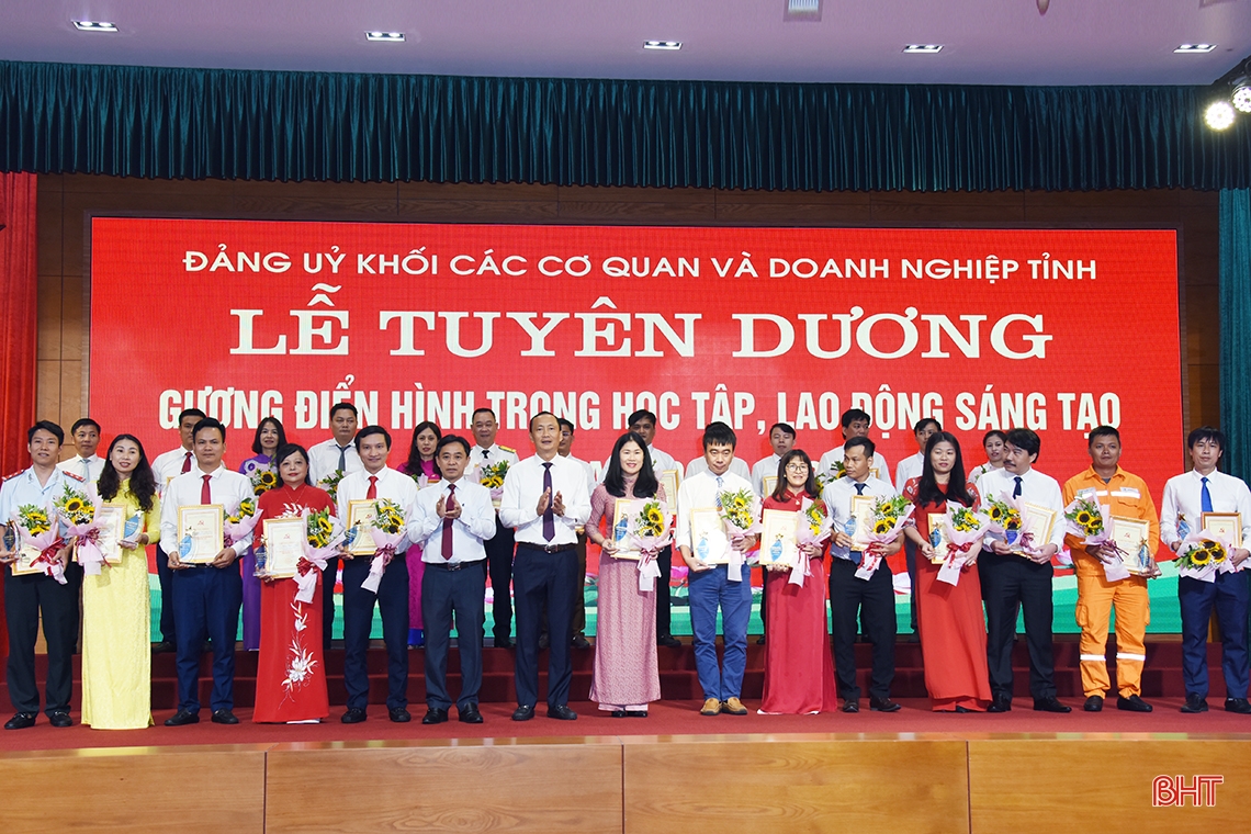 Phát huy vai trò nêu gương của cán bộ, đảng viên Khối CCQ&DN Hà Tĩnh