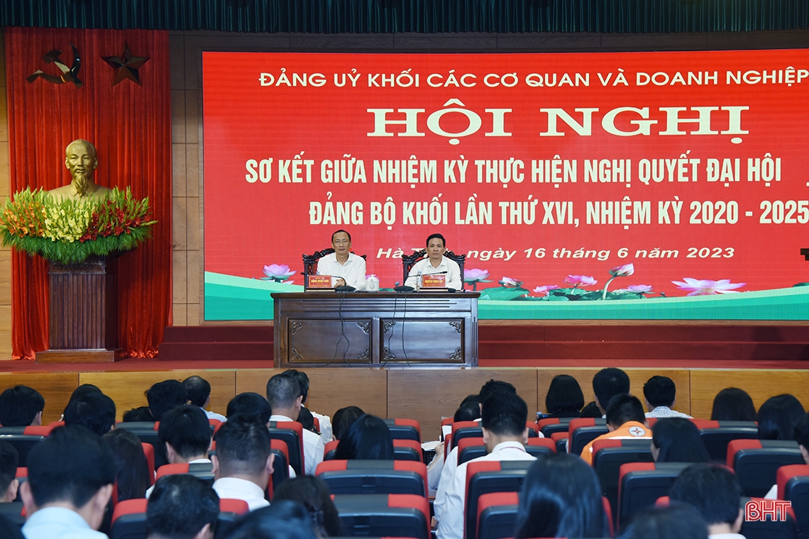 Phát huy vai trò nêu gương của cán bộ, đảng viên Khối CCQ&DN Hà Tĩnh