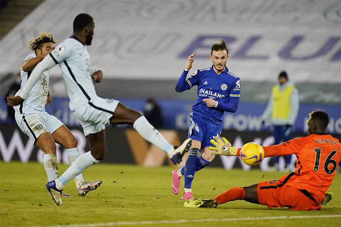 Đánh bại Chelsea, Leicester chiếm ngôi đầu bảng của M.U