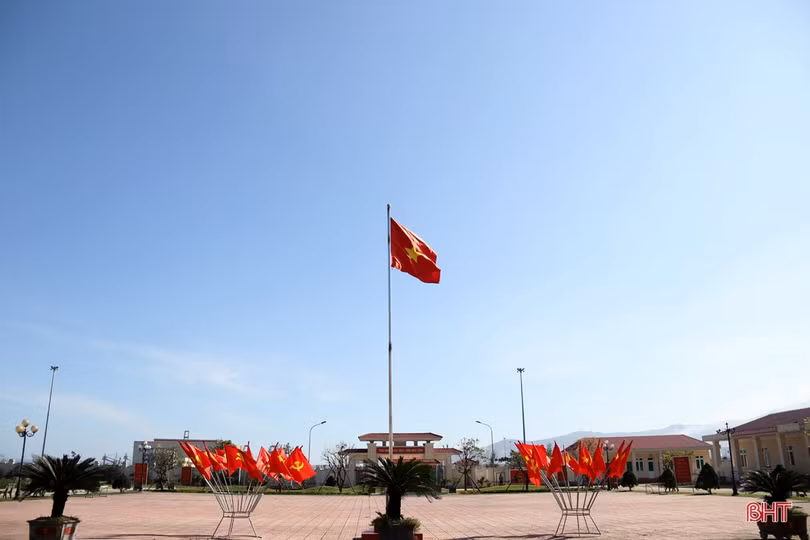 Theo chân chiến sĩ biên phòng tuần tra vùng biển phía Nam Hà Tĩnh dịp cuối năm