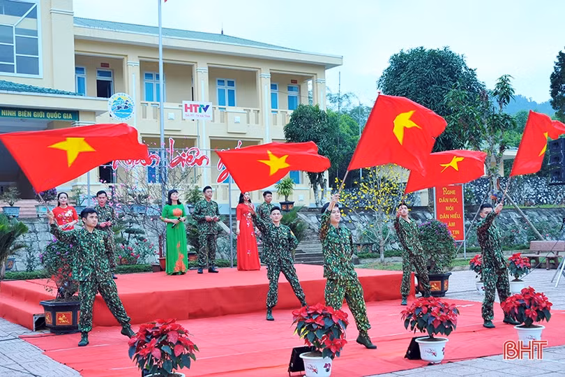 “Sắc xuân biên giới” ở Phú Lâm