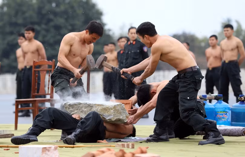 Lực lượng công an thiết lập trạng thái “sẵn sàng mới” bảo vệ Đại hội Đảng XIII