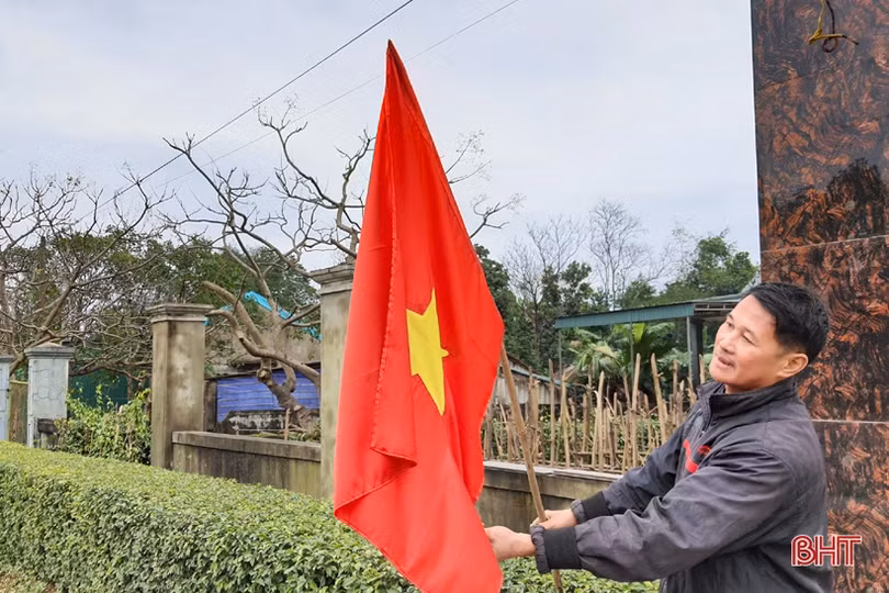 Chuyện người đàn ông ở Hà Tĩnh gần 50 tuổi vẫn quyết tâm vào Đảng