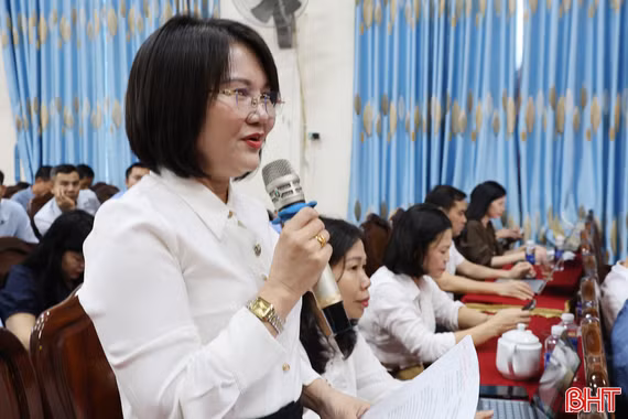 Cử tri kiến nghị một số nội dung về hỗ trợ cán bộ, công chức cấp xã