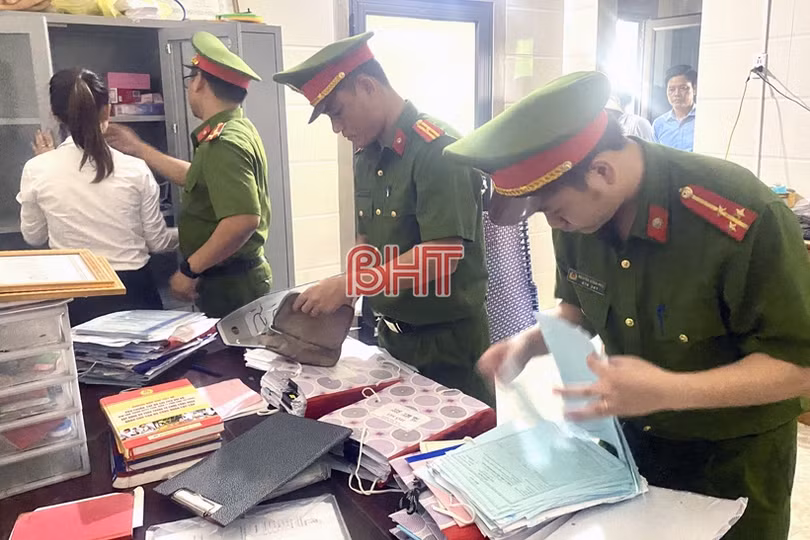 Bắt giám đốc và kế toán doanh nghiệp ở Hà Tĩnh về tội trốn thuế