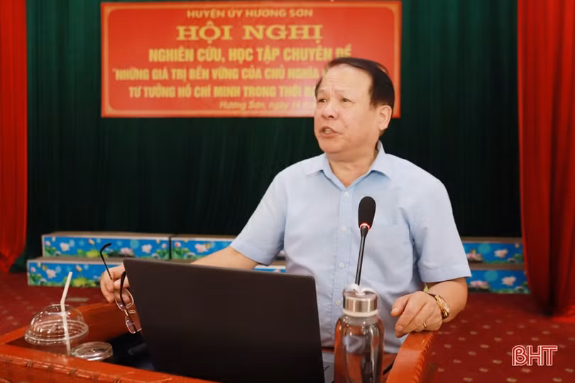 Giúp cán bộ chủ chốt ở Hương Sơn phát huy giá trị Chủ nghĩa Mác-Lênin, tư tưởng Hồ Chí Minh