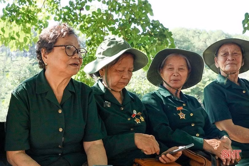 Trầm tích trên đồi Con Công