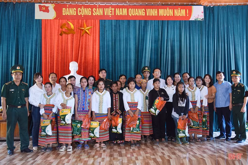 Tiếp tục tham mưu chính sách, góp phần bảo tồn bản sắc văn hóa dân tộc Chứt