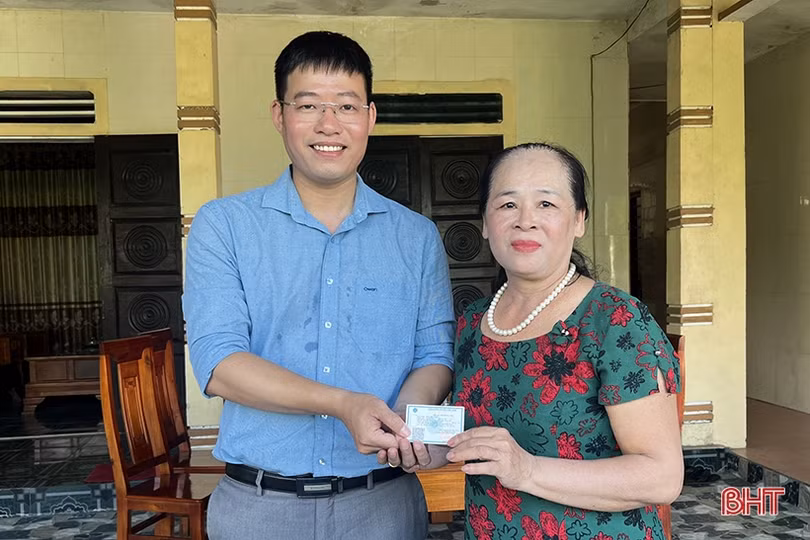 BHXH Hà Tĩnh “căng mình” vận động hơn 4 nghìn người chưa tái tục BHYT