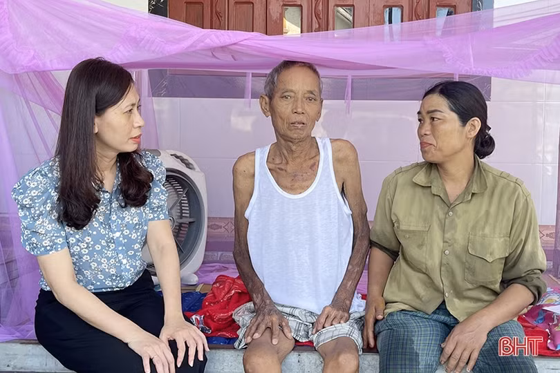 Công ty TNHH Xăng dầu Giang Nam trao quà cho các hoàn cảnh khó khăn