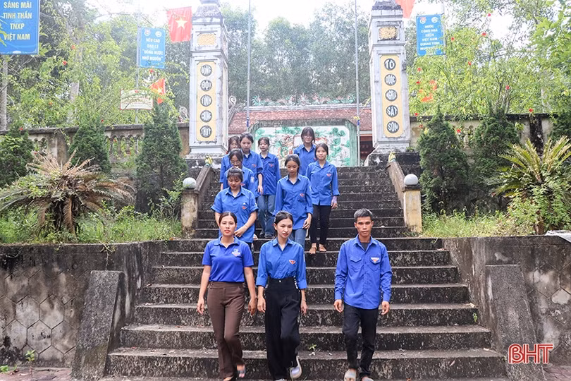 Trầm tích trên đồi Con Công