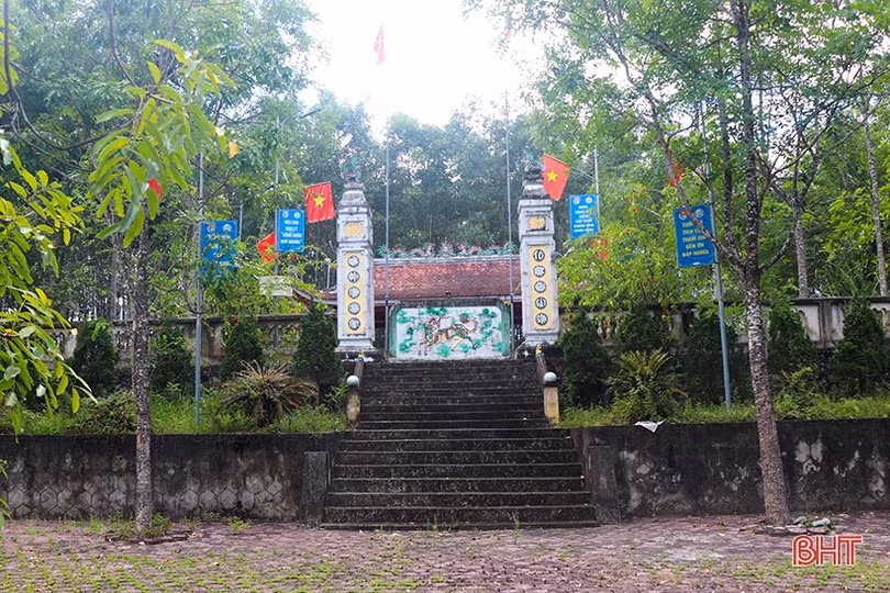 Trầm tích trên đồi Con Công