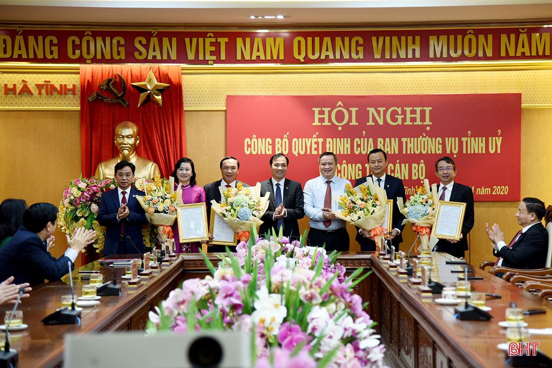 Hà Tĩnh công bố 5 quyết định của Ban Thường vụ Tỉnh ủy về công tác cán bộ