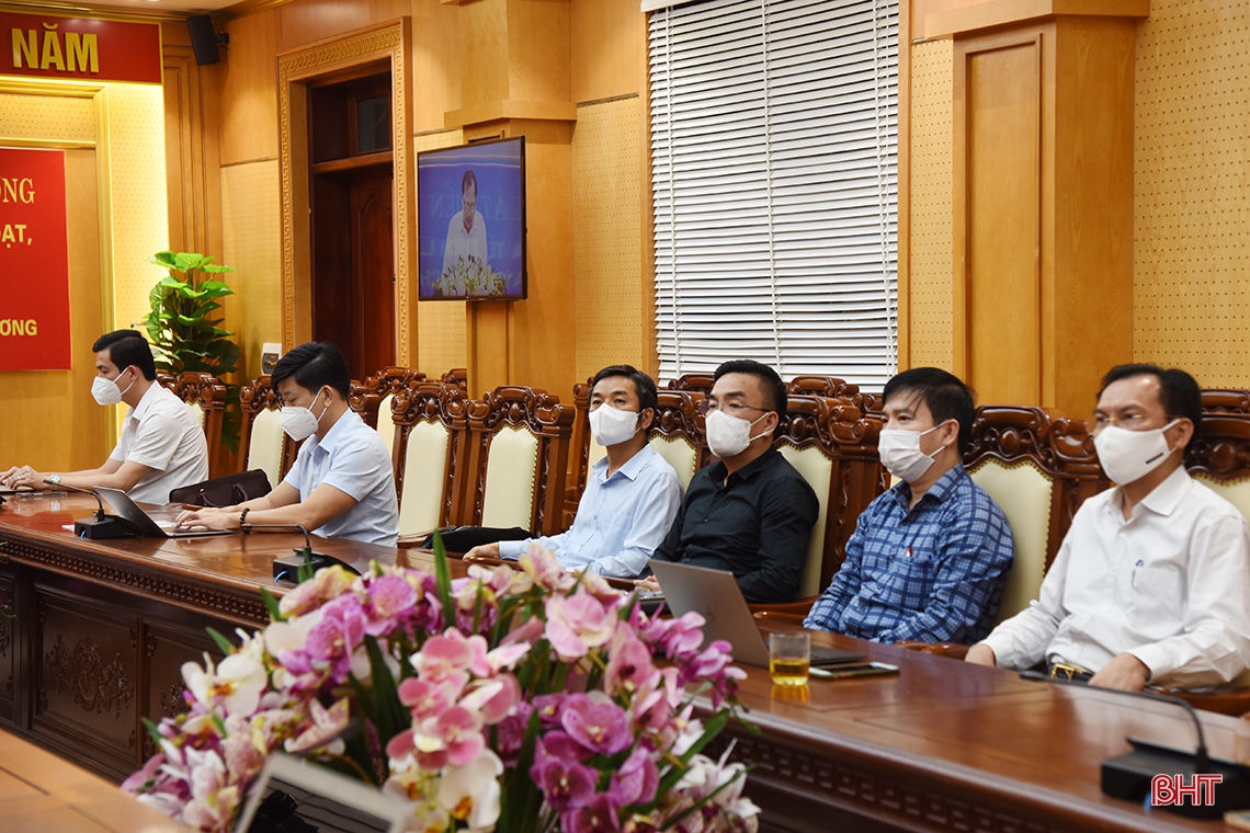 Phát triển địa phương “Phục hồi kinh tế, thích ứng linh hoạt, an toàn với đại dịch COVID-19”