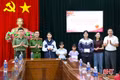Hội đồng hương xứ Nghệ tại Hải Phòng tặng quà cho các em học sinh, gia đình khó khăn Hà Tĩnh