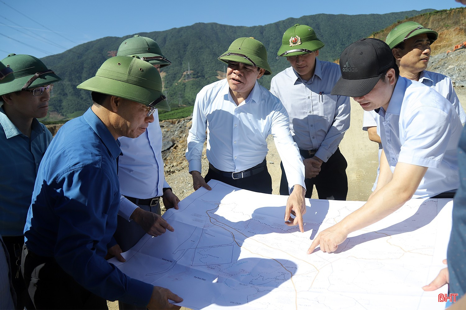 bqbht_br_mo-vat-lieu-xay-dung-7.jpg