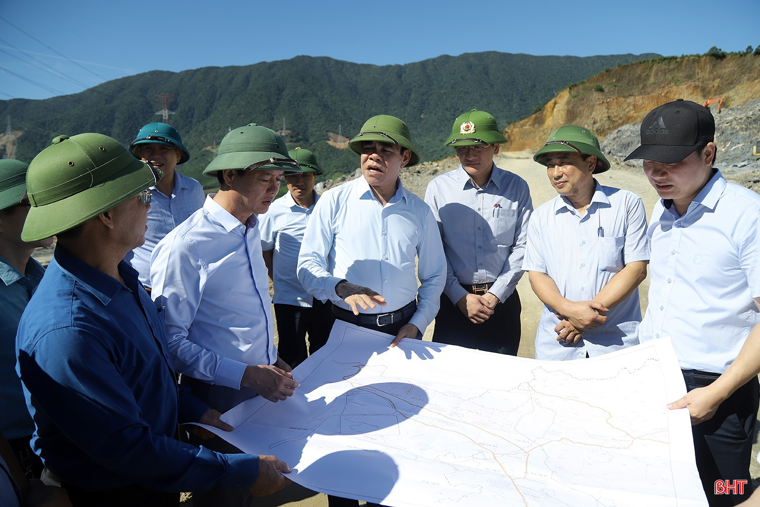 bqbht_br_mo-vat-lieu-xay-dung-112.jpg