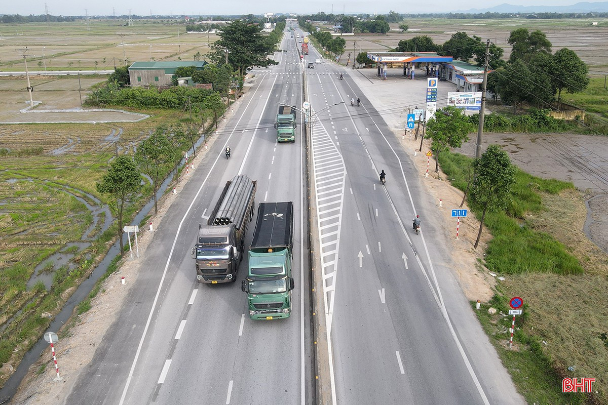 bqbht_br_bat-cap-vach-ke-duong-9a.jpg