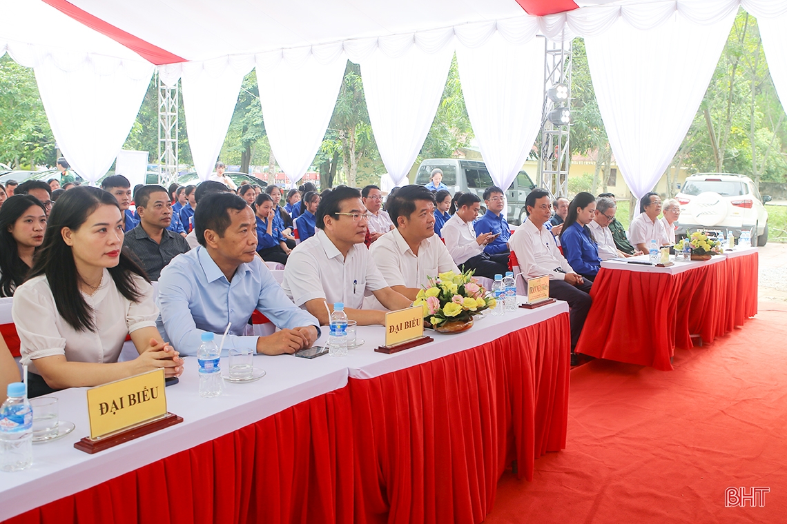 Khai mạc Tuần văn hóa “Linh thiêng Đồng Lộc”