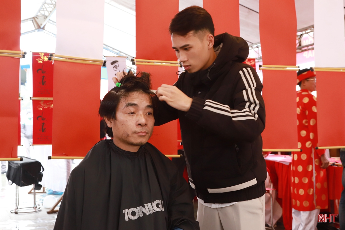 “Chợ tết 0 đồng cho người có hoàn cảnh khó khăn” ở Hà Tĩnh