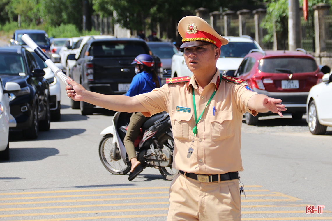 Những khoảnh khắc đáng nhớ trong ngày đầu Kỳ thi tốt nghiệp THPT
