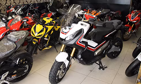 honda x adv xe ga hang doc ve viet nam gia hon nua ty
