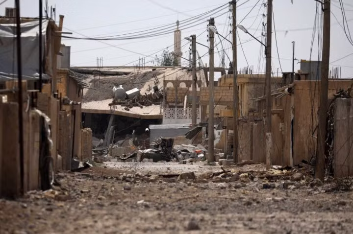 photo duong toi thu do raqqa cua to chuc nha nuoc hoi giao is