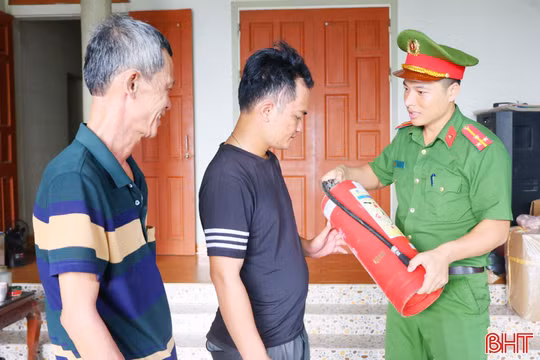 Xây dựng “lá chắn” phòng cháy từ mỗi gia đình