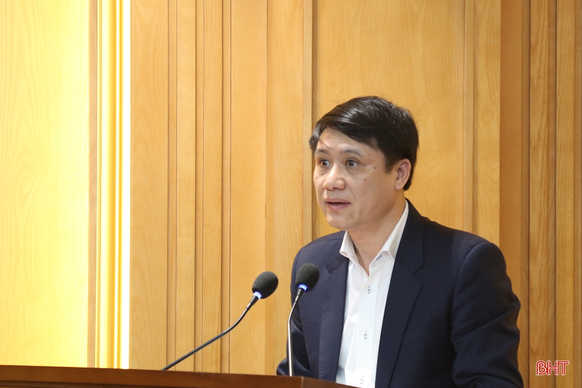 Tiếp tục đổi mới phương thức làm việc, phát huy trách nhiệm cán bộ, đảng viên nhằm nâng cao hiệu quả tham mưu, phục vụ