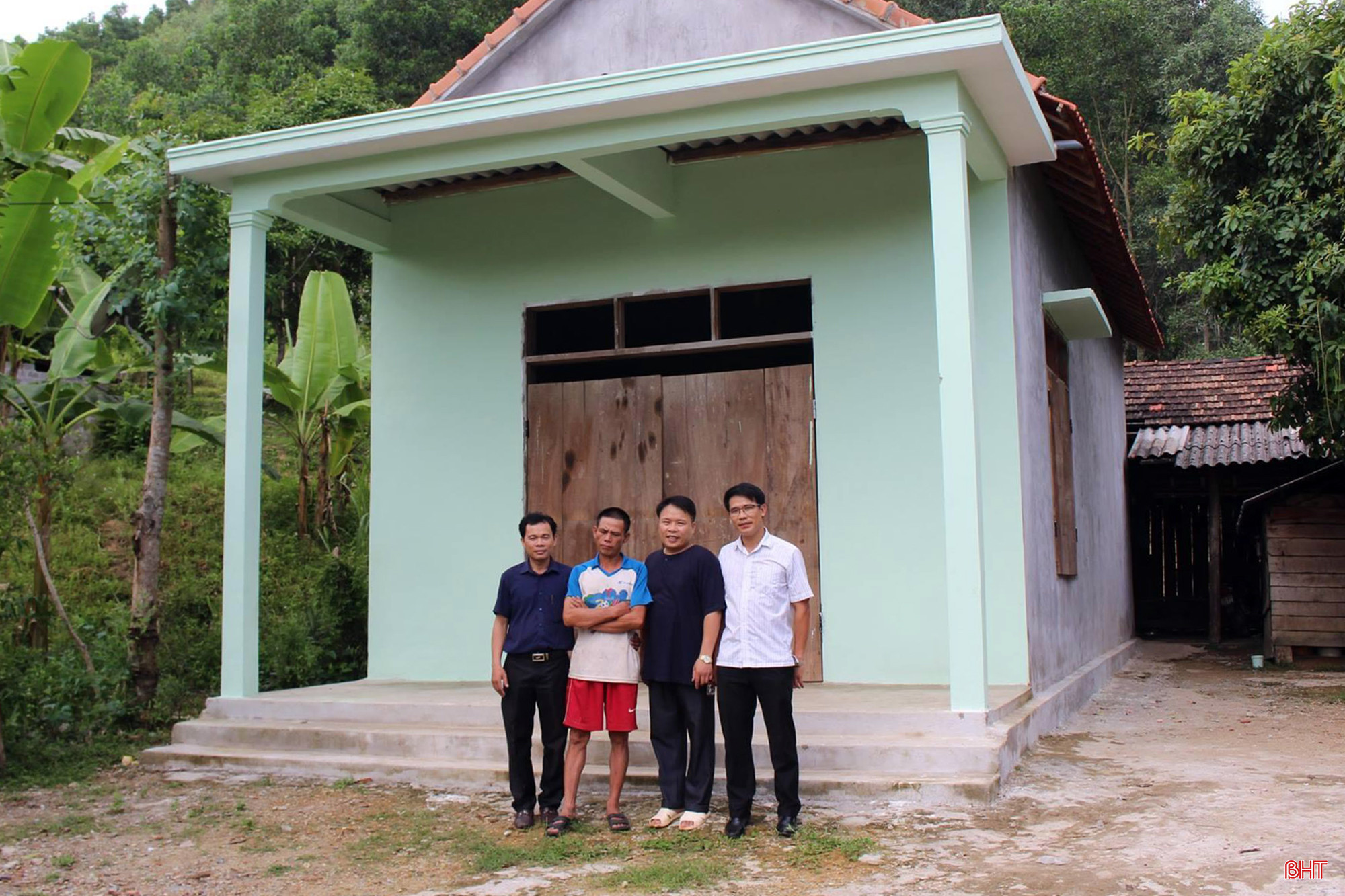 Anh Khởi đã kết nối, kêu gọi, giúp nhiều người dân nghèo có nhà tình nghĩa.