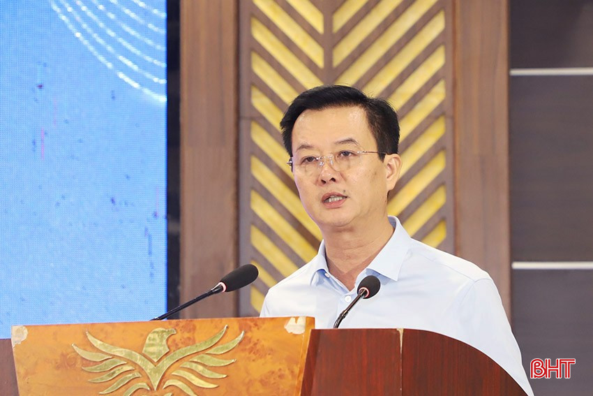 Phó Chủ tịch UBND tỉnh Trần Báu Hà kết luận chương trình.