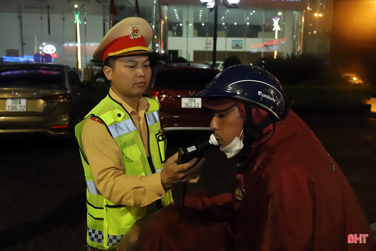 bqbht_br_nong-do-con-6.jpg