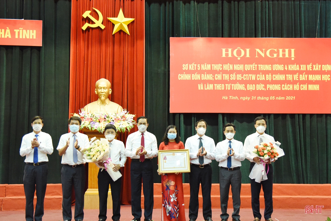 Hà Tĩnh tiếp tục triển khai nghiêm túc, hiệu quả Nghị quyết Trung ương 4 gắn với Chỉ thị 05 của Bộ Chính trị