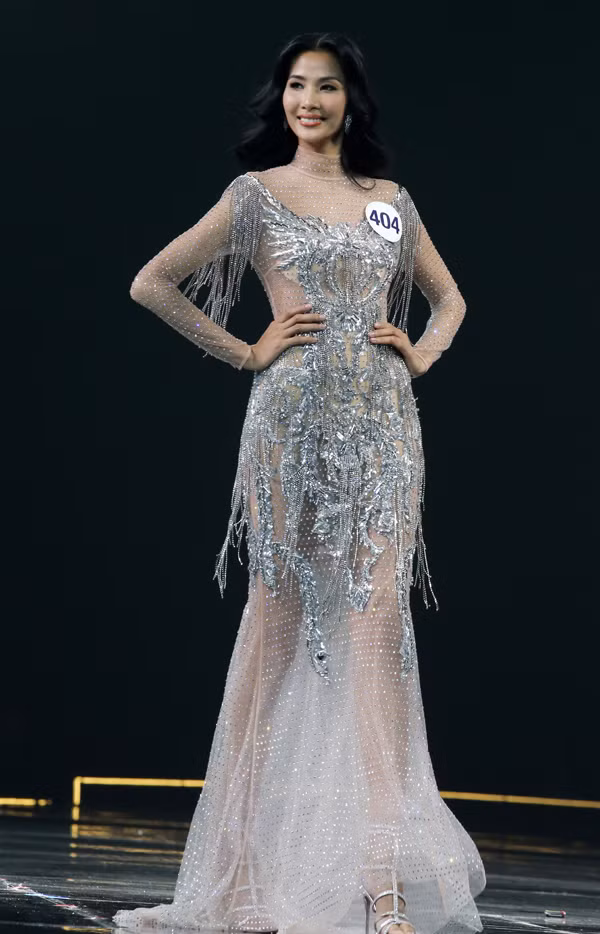 7 my nhan mac dep nhat tuan