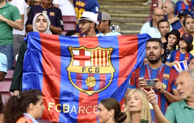 16 khac biet tao ra khoang cach giua barca va real