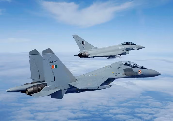uy luc kinh hoang sieu tiem kich da nhiem su 30 cua nga