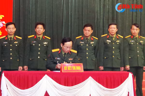 phat huy khi the mau than 1968 ra quan mung xuan dang dang