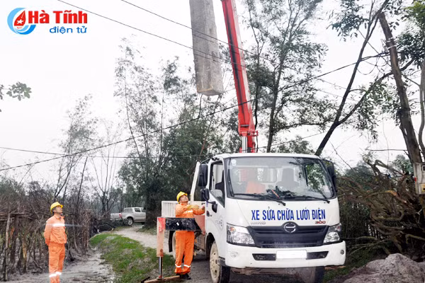 Trình phương án đầu tư đường điện cho các hộ dân Đức Dũng