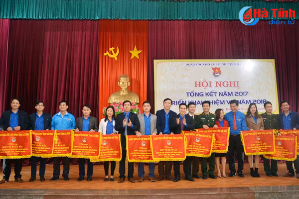 to chuc doan can hop it noi thuyet phuc lam hieu qua