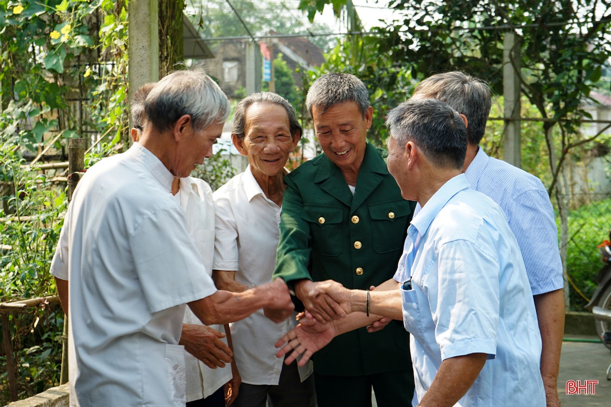 Vang mãi bài ca người lính