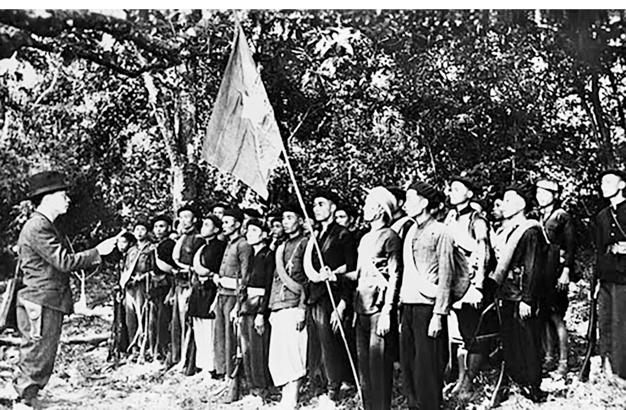 Vang mãi bài ca người lính