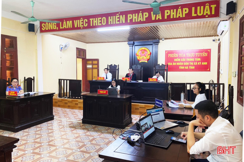 xét xử1.jpeg