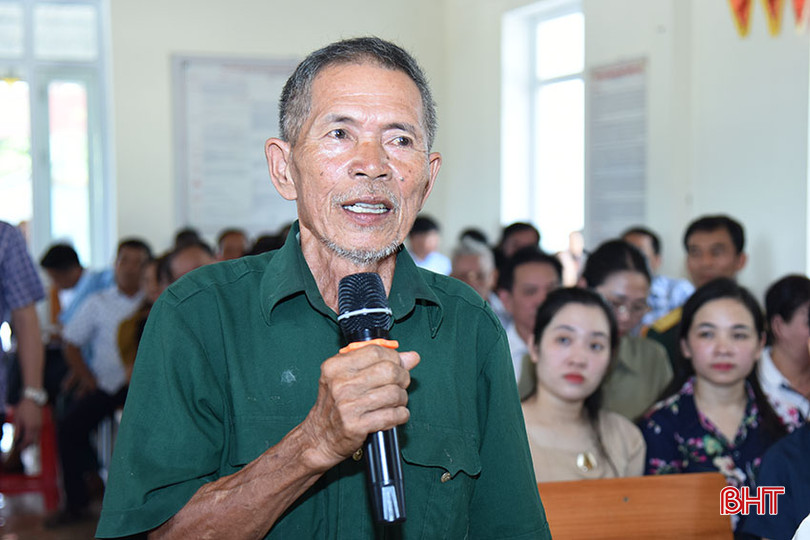 Cử tri Nguyễn Văn Long - xã Lưu Vĩnh Sơn kiến nghị các cấp quan tâm giải quyết vấn đề về nước sạch và việc cấp giấy chứng nhận quyền sử dụng đất.