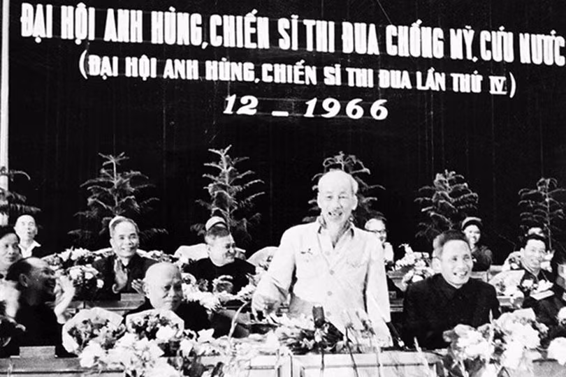 chủ-tịch-hcm-2.jpg