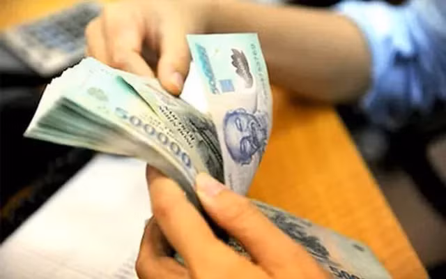 Mức lương tối thiểu vùng đang được đề xuất tăng thêm 6% thậm chí có nơi còn tăng đến 20% tại dự thảo Nghị định về mức lương tối thiểu vùng
